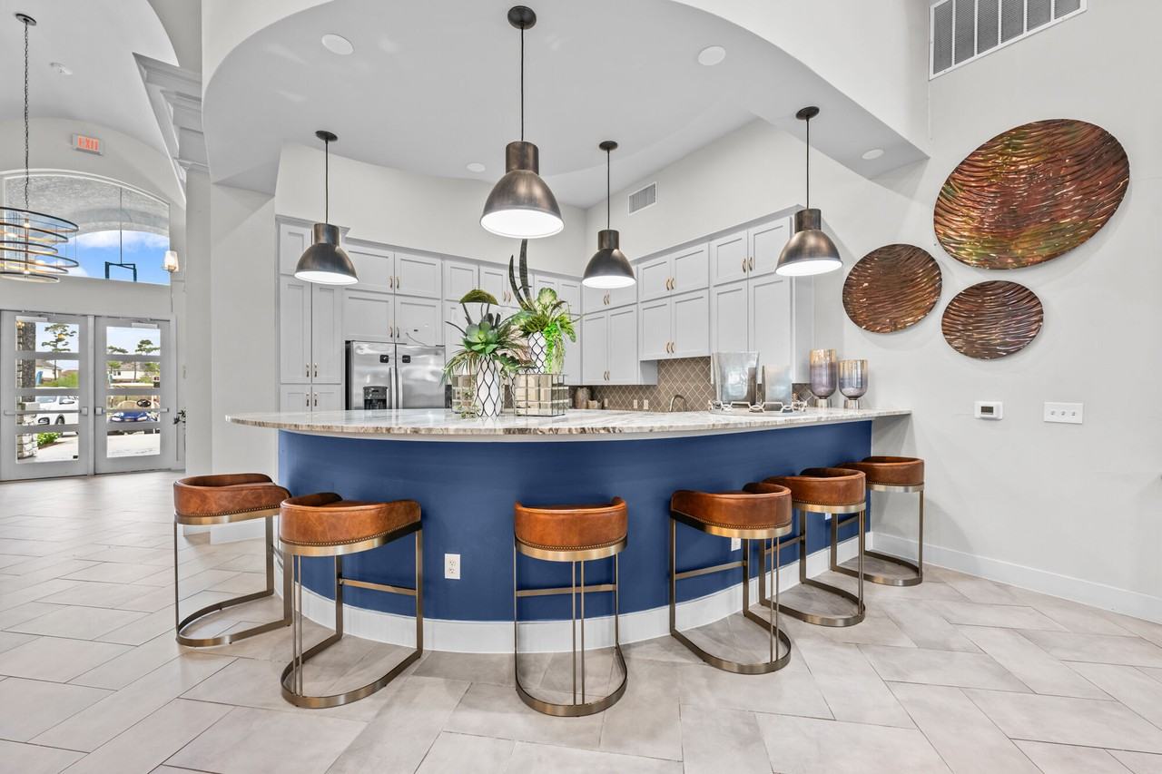 The Tennyson at Tomball - Photo 4 of 27