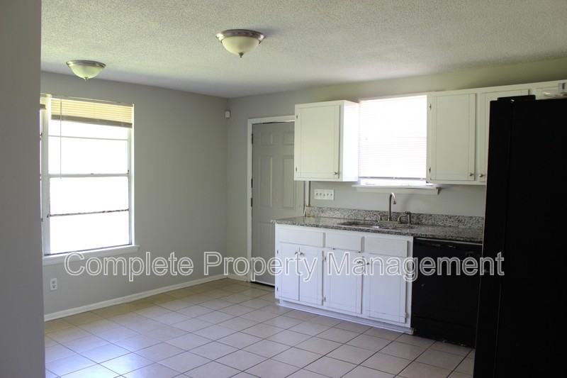 5320 Java Ave - Photo 6 of 8