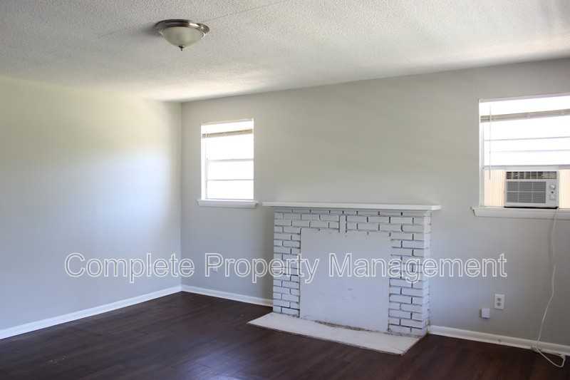 5320 Java Ave - Photo 7 of 8