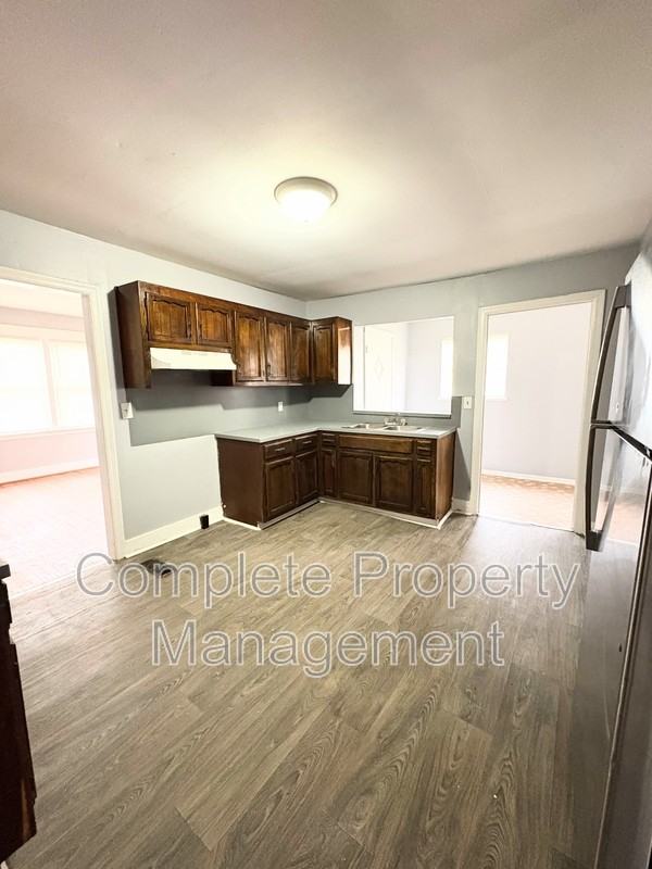 5219 Court G - Photo 3 of 8