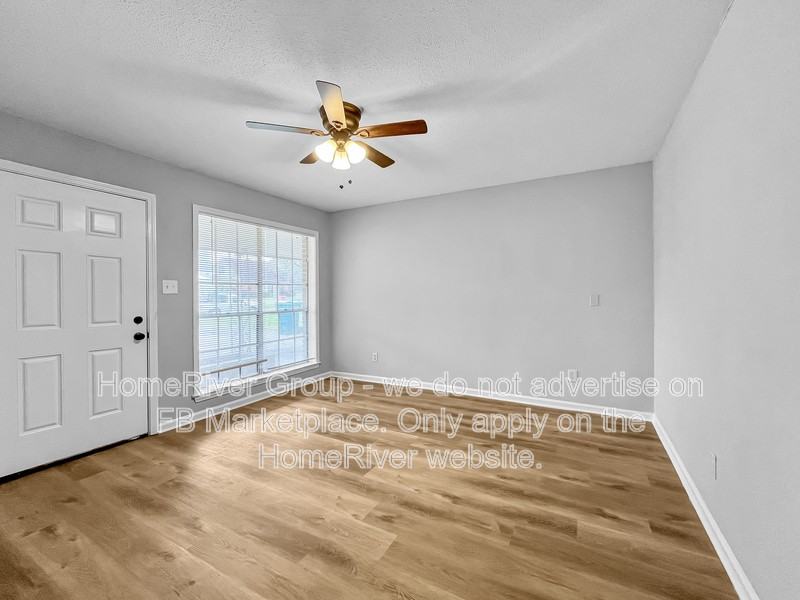 8453 Southaven Cir W - Photo 2 of 22