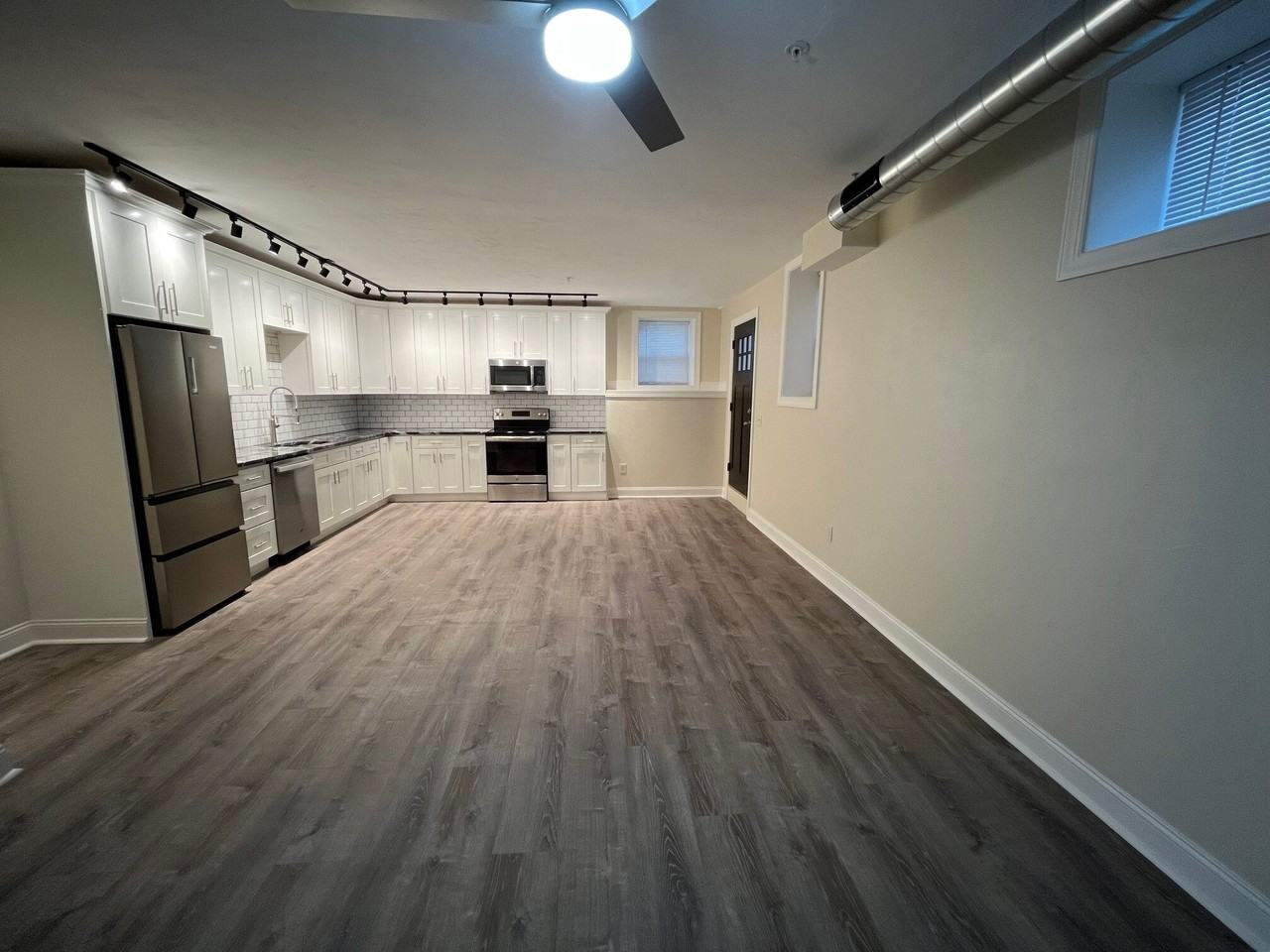 Amber 200 - Photo 2 of 24