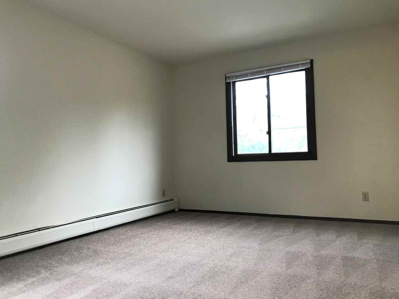 FLP 4510 Thurston Lane - Photo 7 of 16