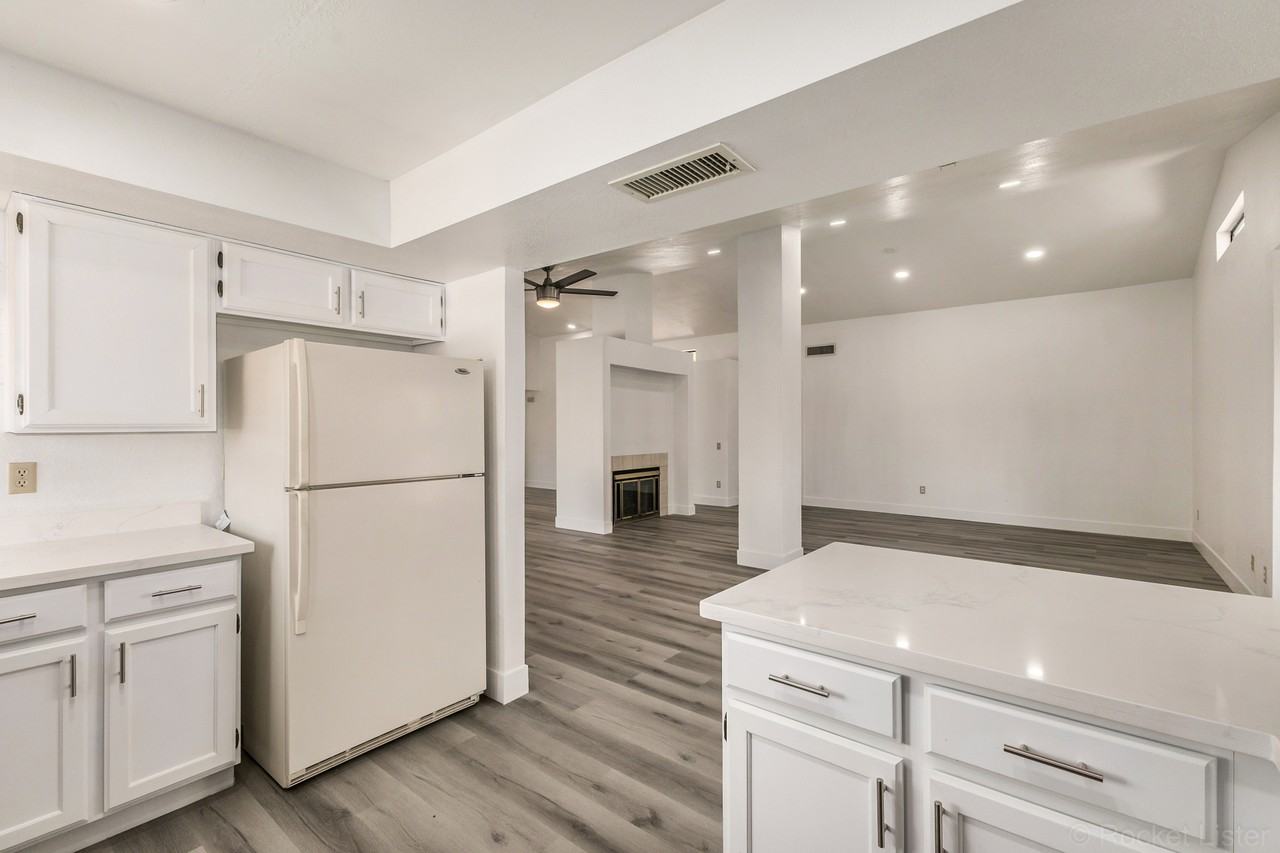 7608 West McRae Way - Photo 7 of 33