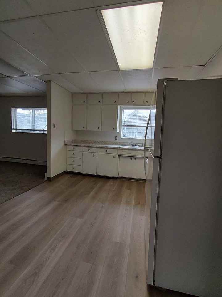 1630 9 Avenue - Photo 5 of 14