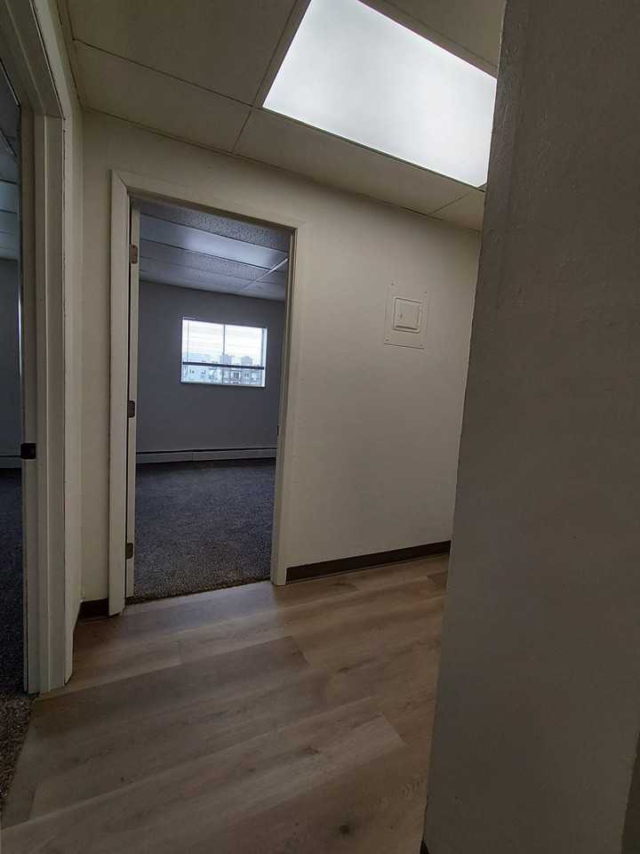 1630 9 Avenue - Photo 6 of 14