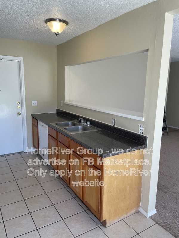 5138 Stockman Dr - Photo 5 of 21