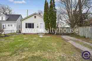 1913 Newport Ave - Photo 1 of 1