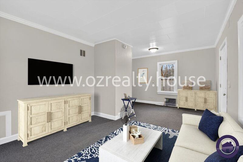 1913 Newport Ave - Photo 2 of 17