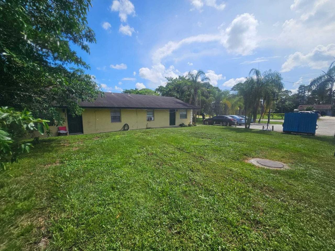 692 Neil Road - Photo 7 of 22