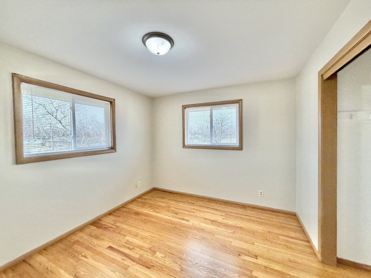 1426 North Randall Avenue - Photo 4 of 14