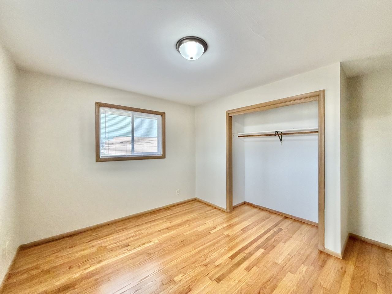 1426 North Randall Avenue - Photo 5 of 14