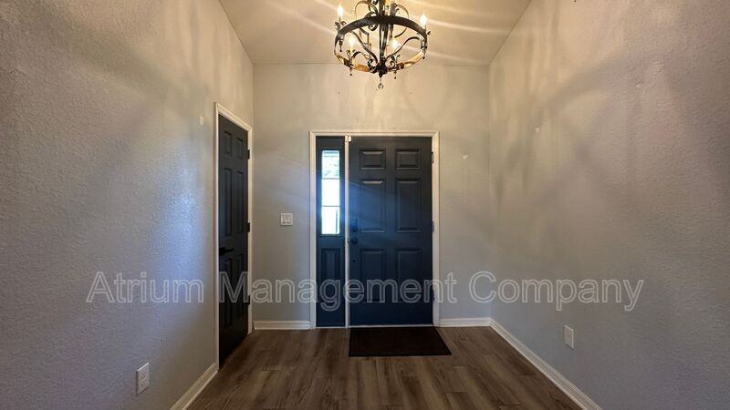 326 Woodland Trl - Photo 2 of 45