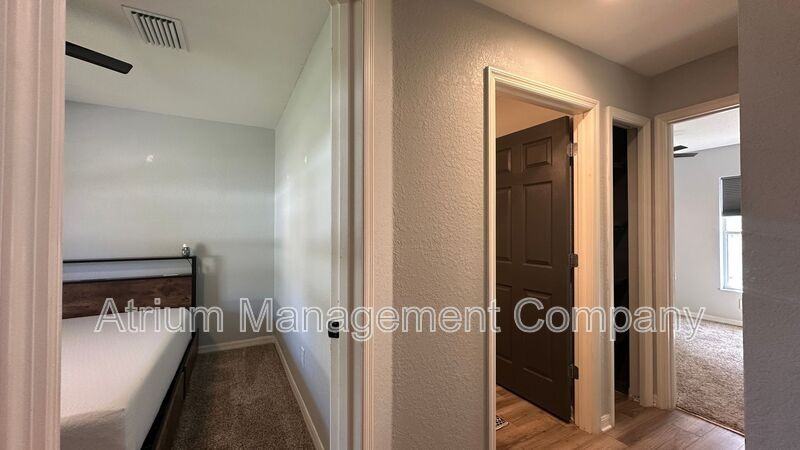 326 Woodland Trl - Photo 7 of 45