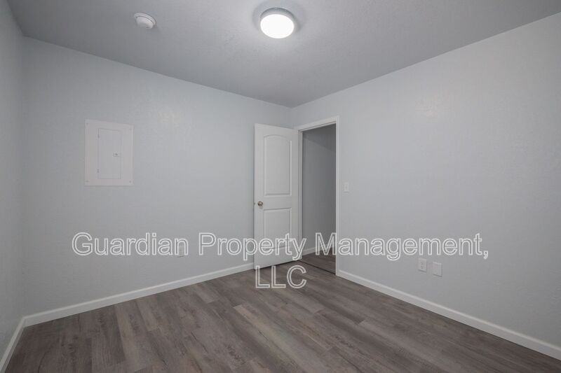 N Main St #2 - Photo 7 of 9