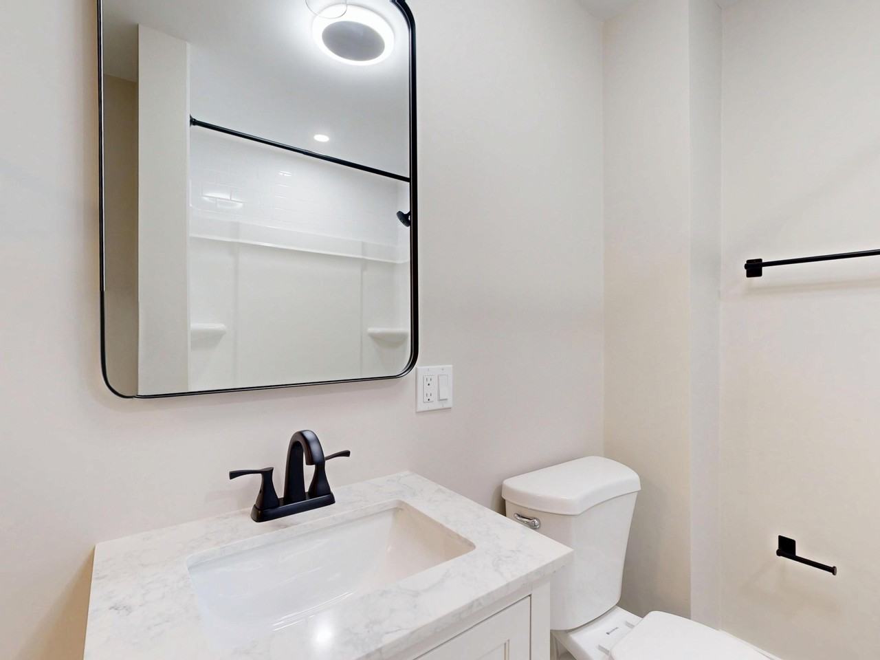 972-974 Saratoga Street - Photo 7 of 45