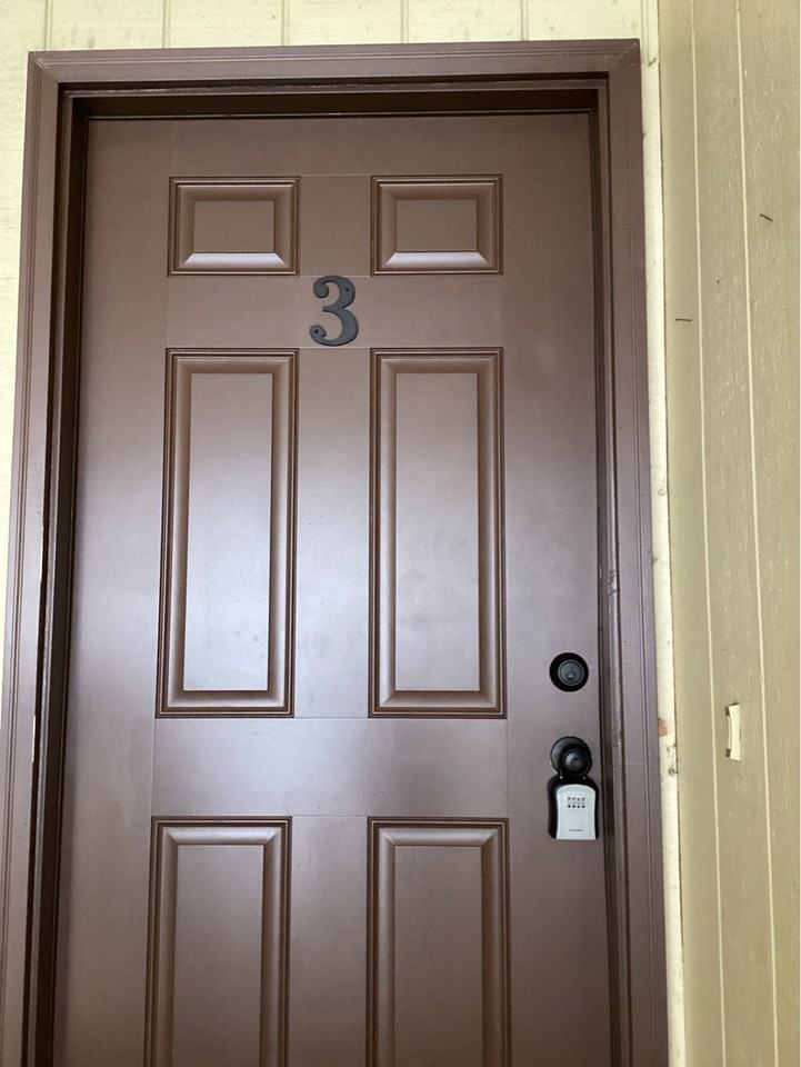 1028 Southwest Bay Street - Photo 2 of 12