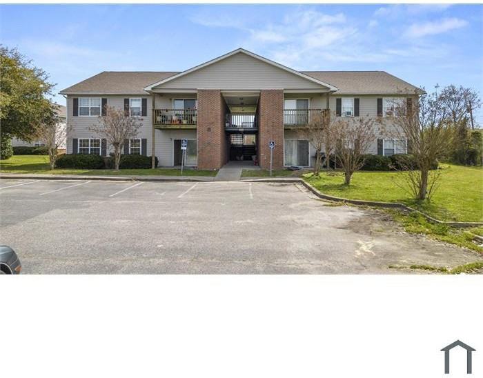 Dover Village Apartments - Photo 3 of 4