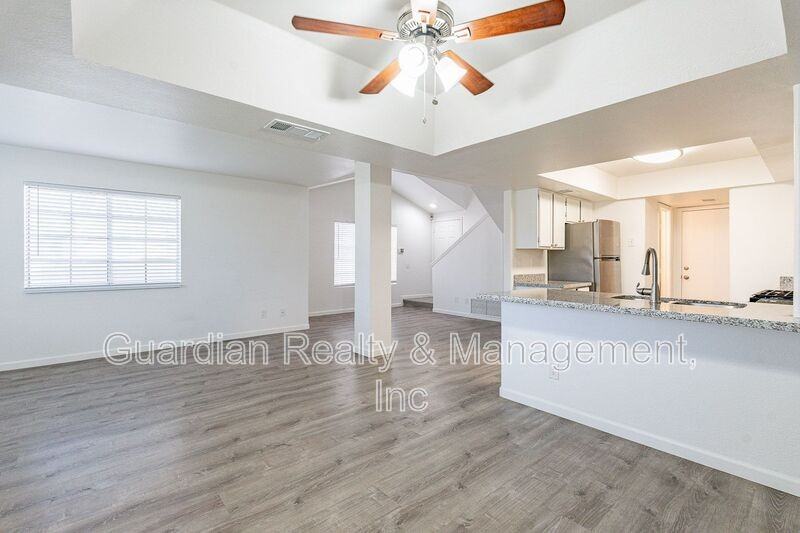 2343 W Desiree Ln - Photo 5 of 35