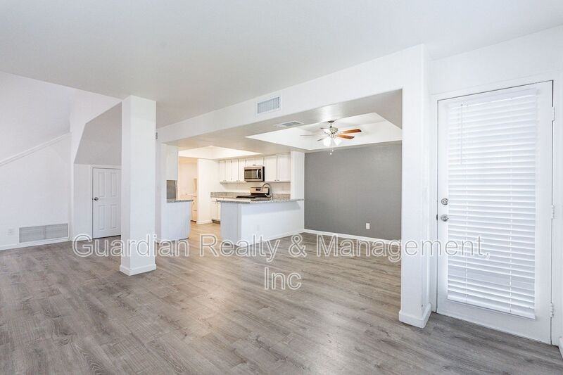 2343 W Desiree Ln - Photo 7 of 35