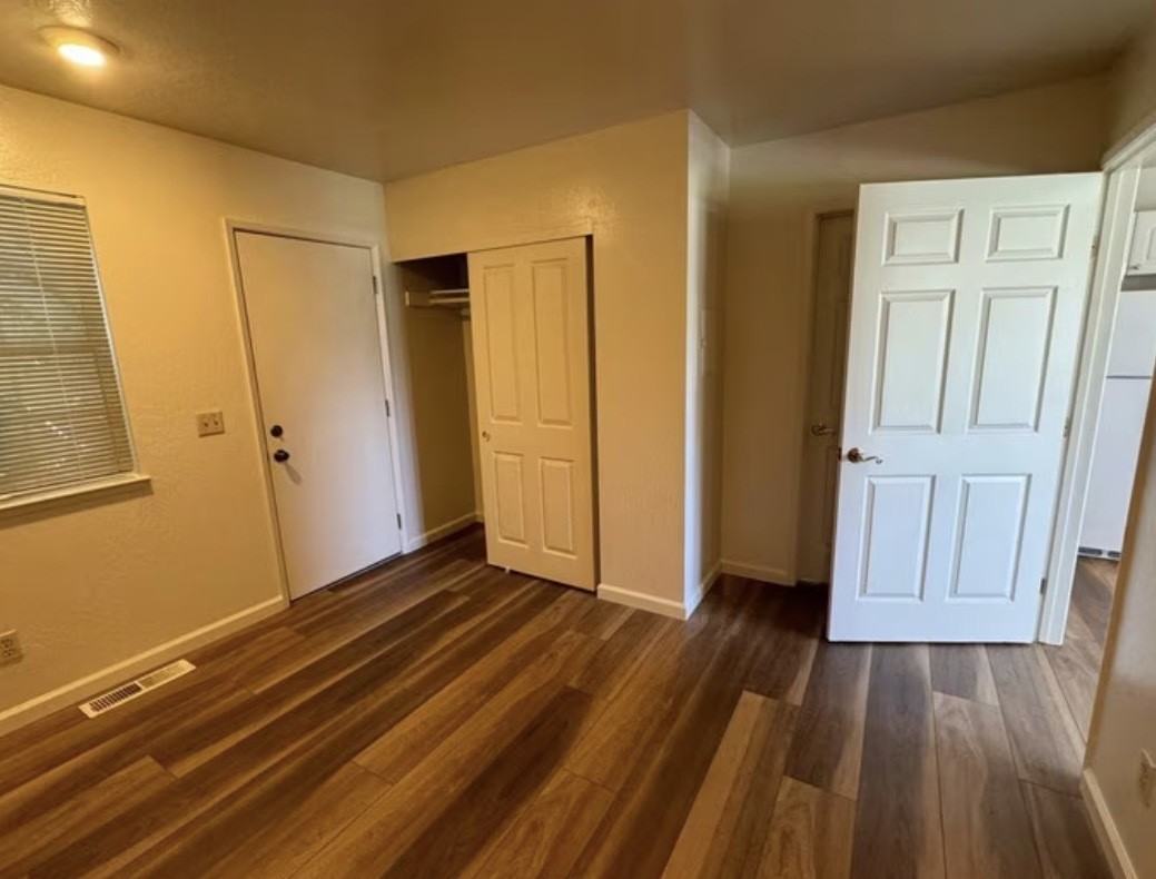 1221 Fifth Street Unit 2 - Photo 4 of 6