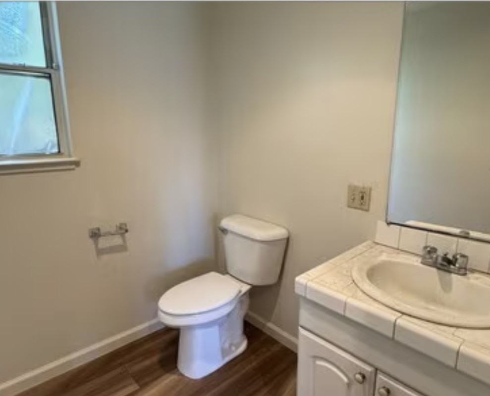 1221 Fifth Street Unit 2 - Photo 5 of 6