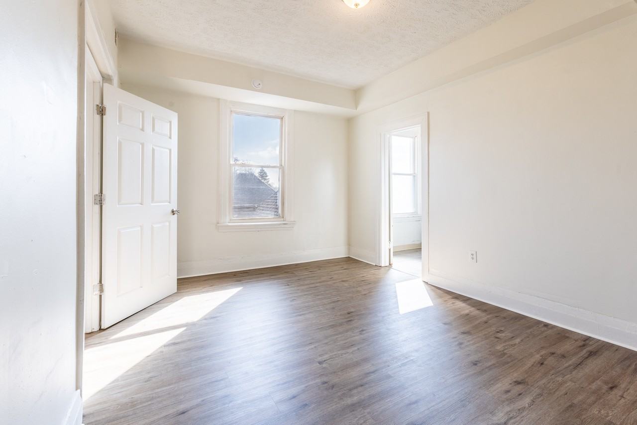 304 South Birmingham Avenue - Photo 2 of 10