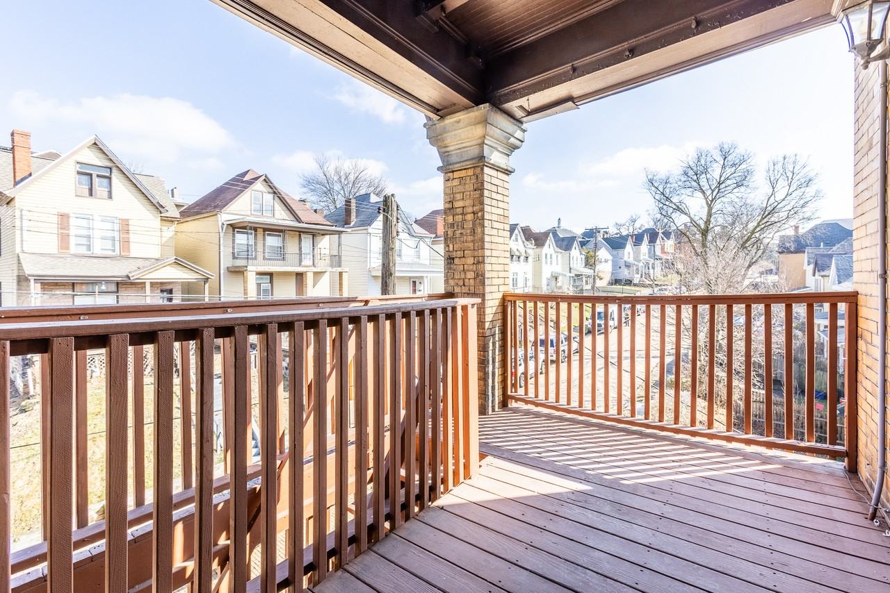 304 South Birmingham Avenue - Photo 7 of 10