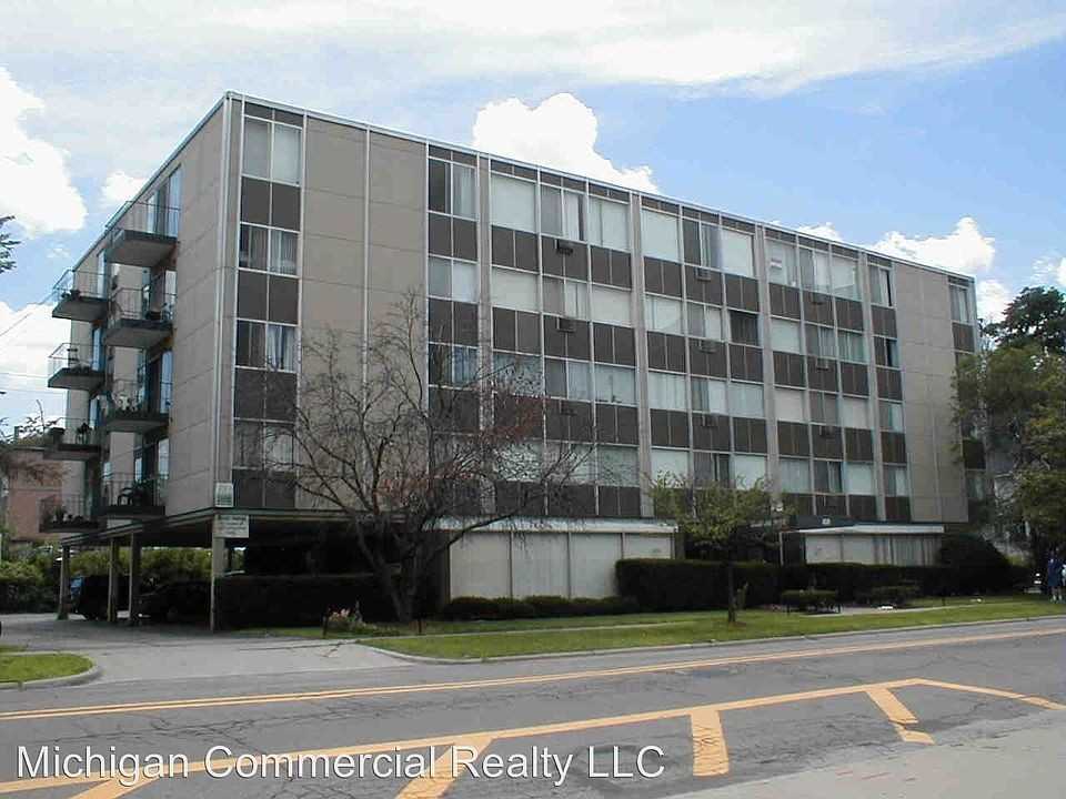 1010 Bradford House - Photo 3 of 3