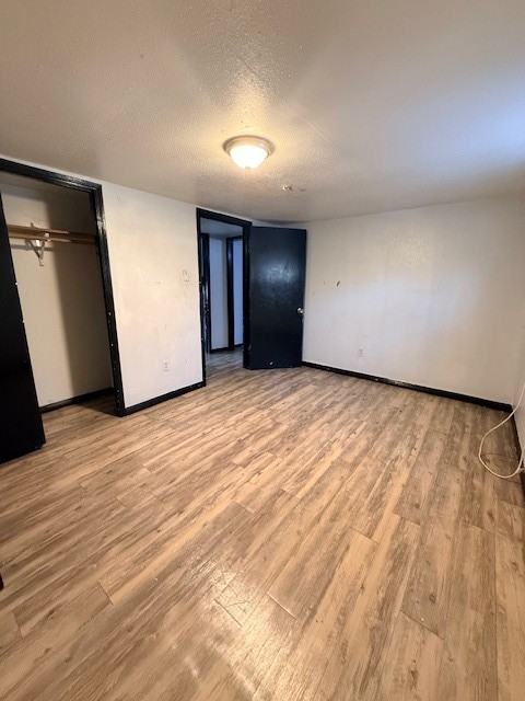 Kowis - Photo 2 of 35