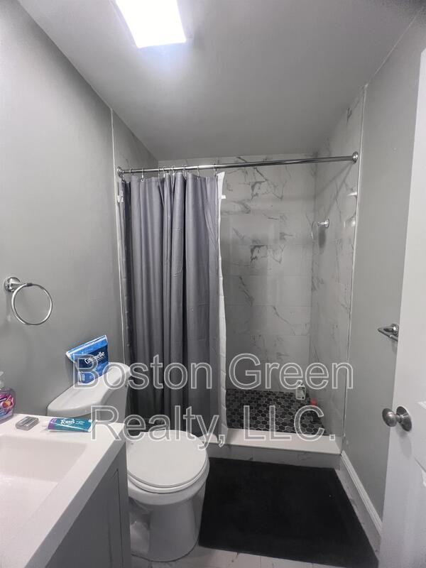 247 L St #2 - Photo 3 of 20