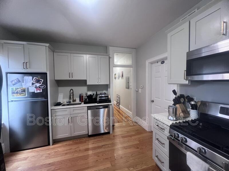 247 L St #2 - Photo 6 of 20