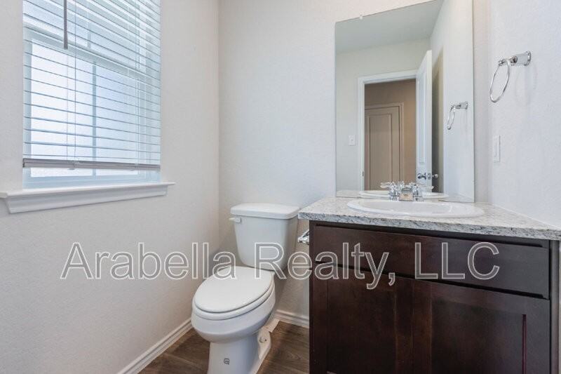 831 Cozumel Emerald - Photo 4 of 34