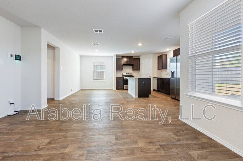 831 Cozumel Emerald - Photo 6 of 34