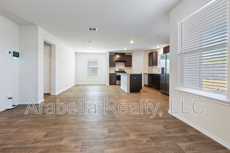 831 Cozumel Emerald - Photo 7 of 34