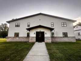 featured image of 320 S Cherry St