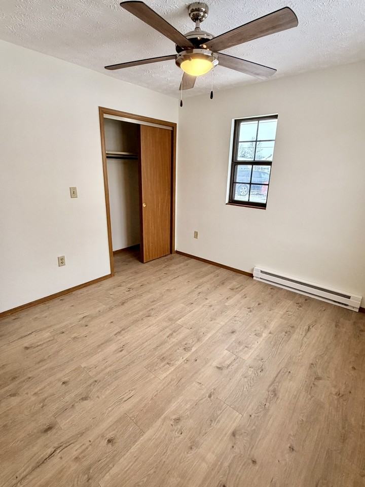 320 S Cherry St - Photo 6 of 13