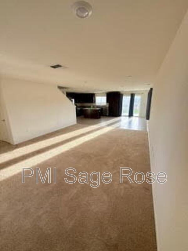 8932 Coyote Bluff Dr - Photo 4 of 44