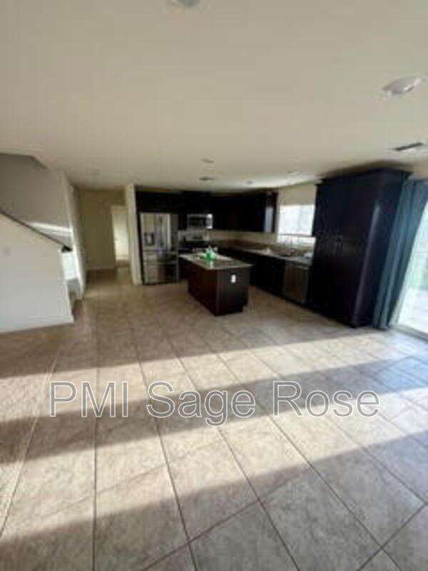 8932 Coyote Bluff Dr - Photo 5 of 44