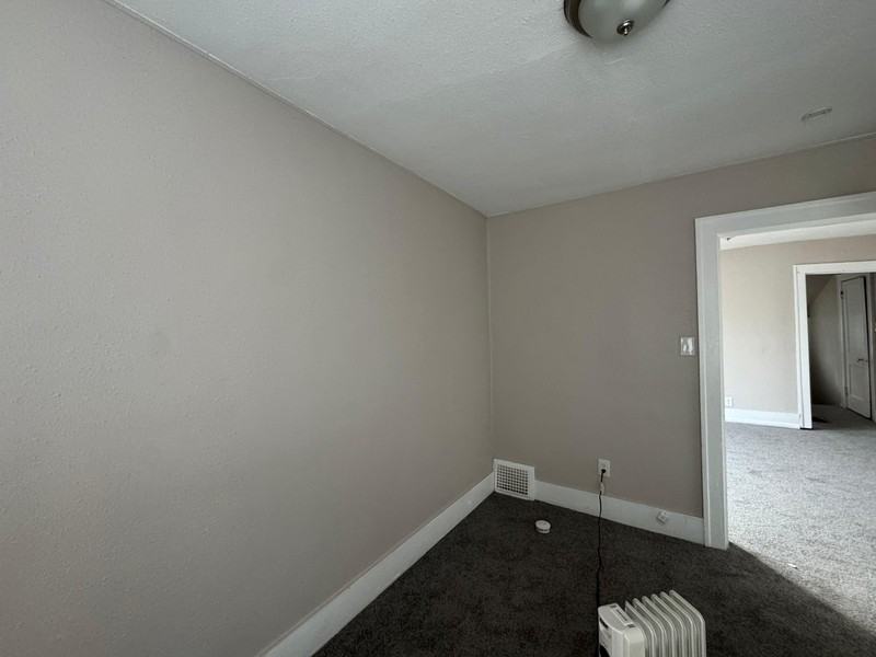 15823 Princeton St - Photo 4 of 7