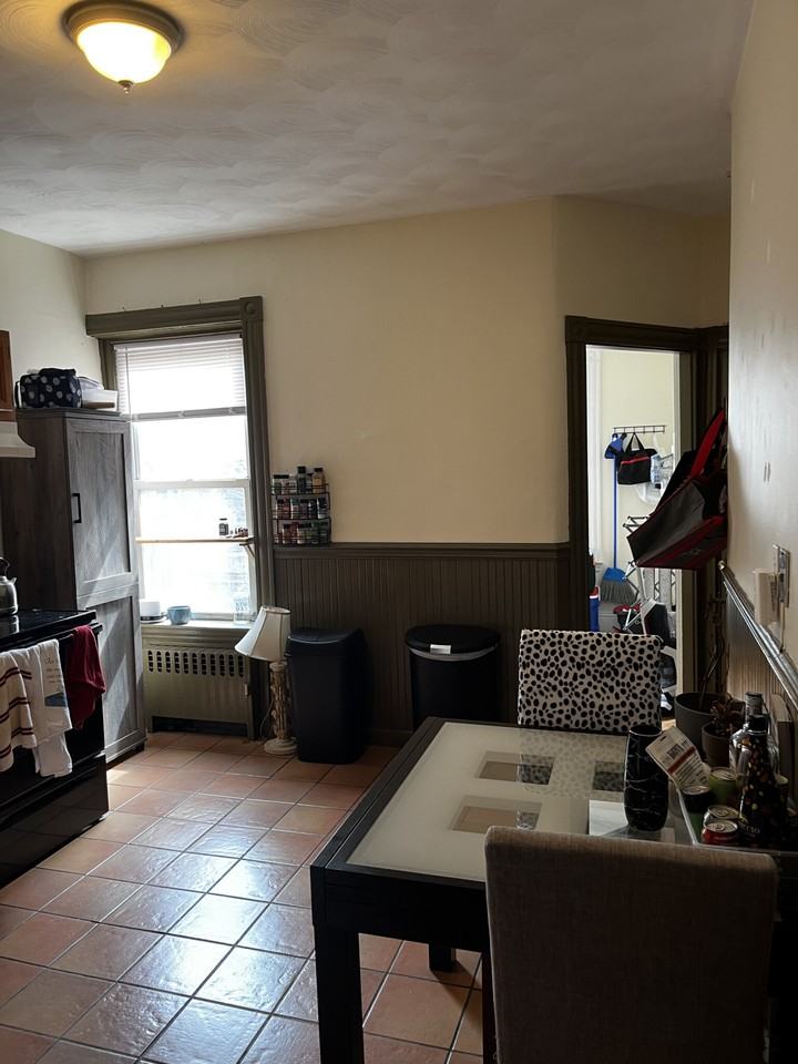 14 Strathmore Rd #3 - Photo 7 of 12