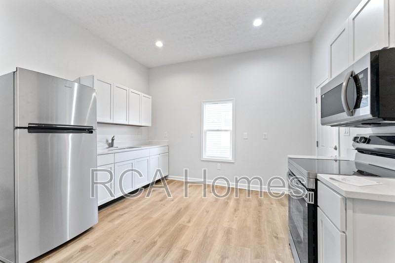 23 N Gray St - Photo 3 of 11