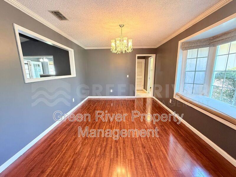 2285 Richard Lee St - Photo 3 of 44