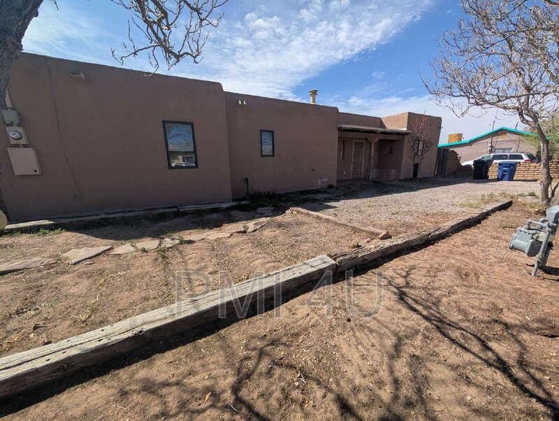 2646 Floral Rd Nw - Photo 2 of 34