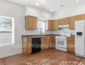 324 W 23rd St - Photo 1 of 1