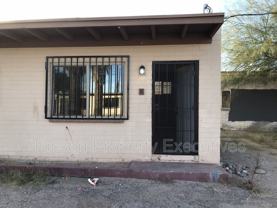 232 W Flores St - Photo 1 of 1