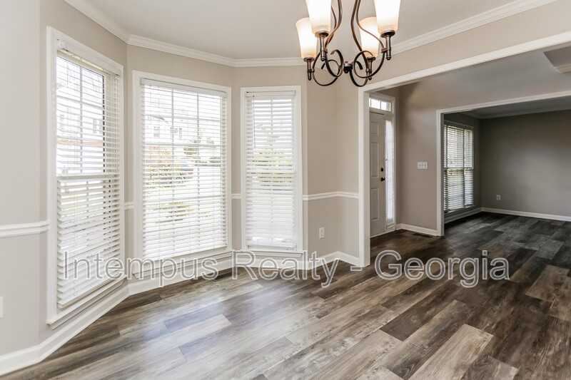 612 Ridge Crossing Dr - Photo 3 of 15