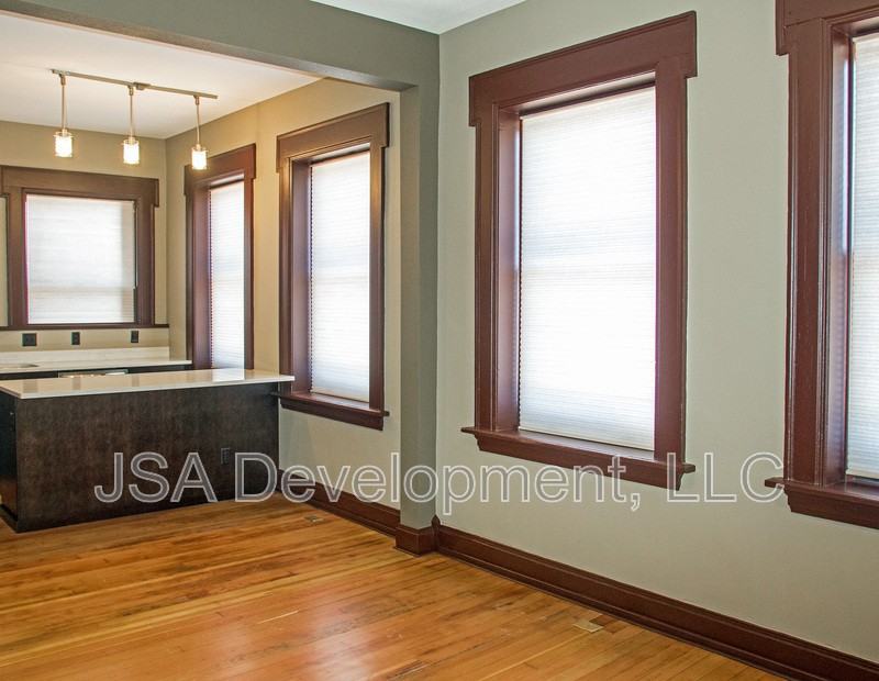 611 Sycamore St #201 - Photo 2 of 10