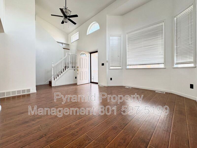 4111 Ws #FULL - Photo 5 of 45