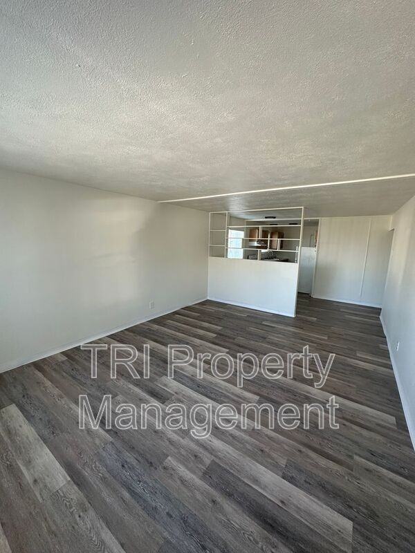 908 31st Ave - Photo 3 of 12